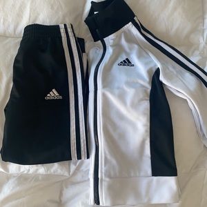 Adidas Tracksuit 4T